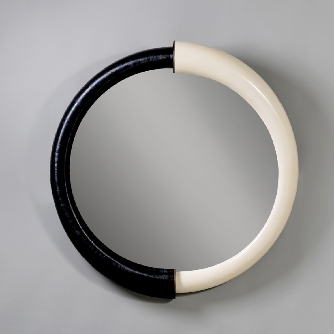 Milla Round Mirror