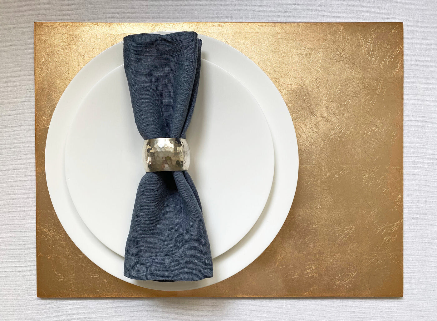 Silver Leaf Grand Placemat - Chic Matte Gold