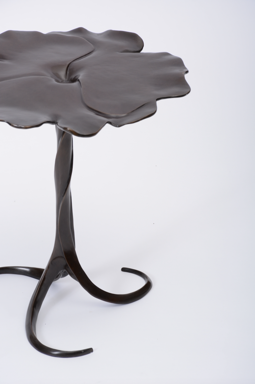 PANSY SIDE TABLE